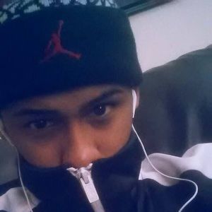 Meet your Posher, Abimael